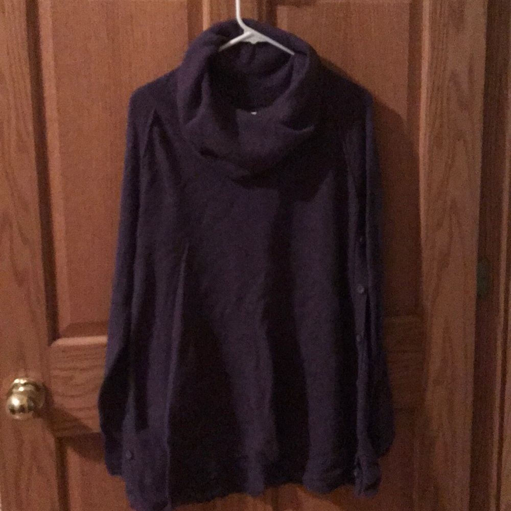 Dark lilac lightweight sweater